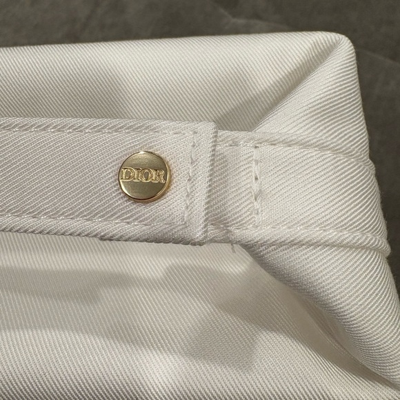Dior White Canvas Pouch - Picture 4 of 12